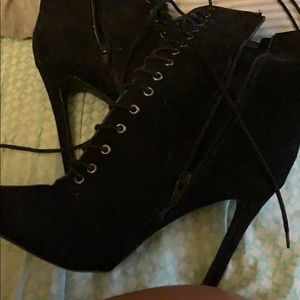 Lace up pointy toe boot